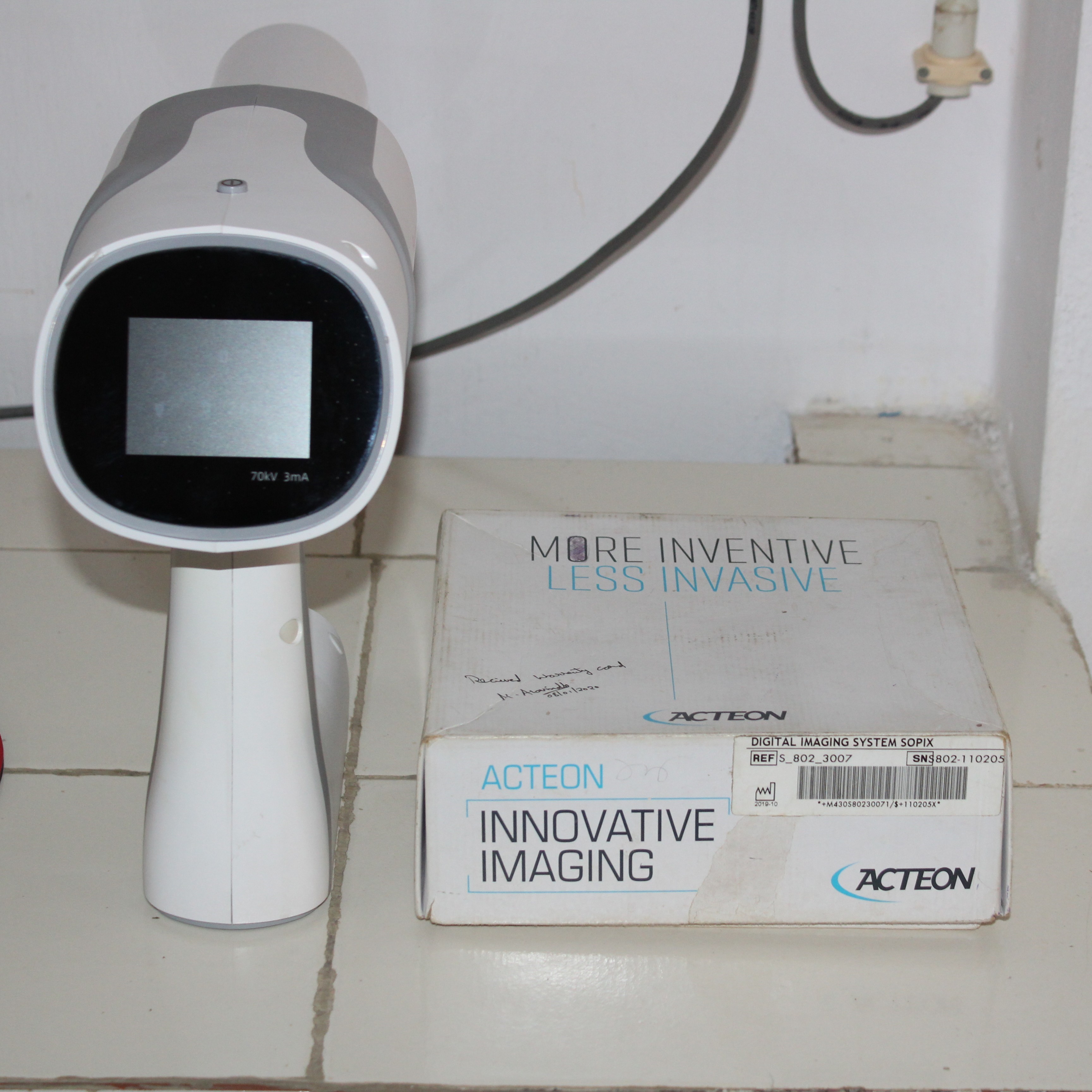 Woodpecker AI Ray Portable X-Ray Unit